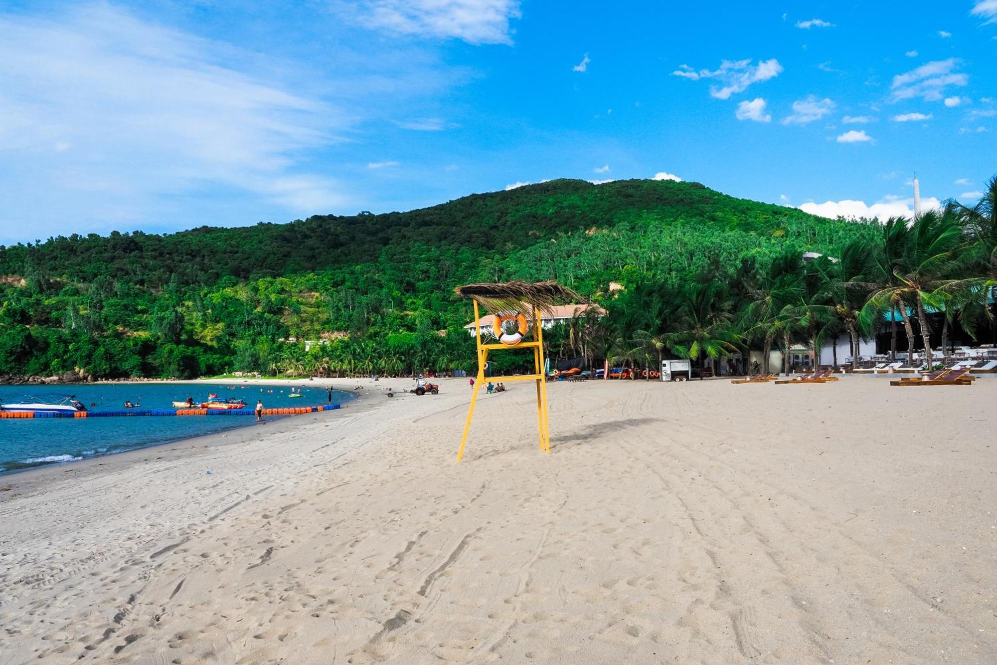 Bounce Beach Resort And Spa Da Nang Buitenkant foto
