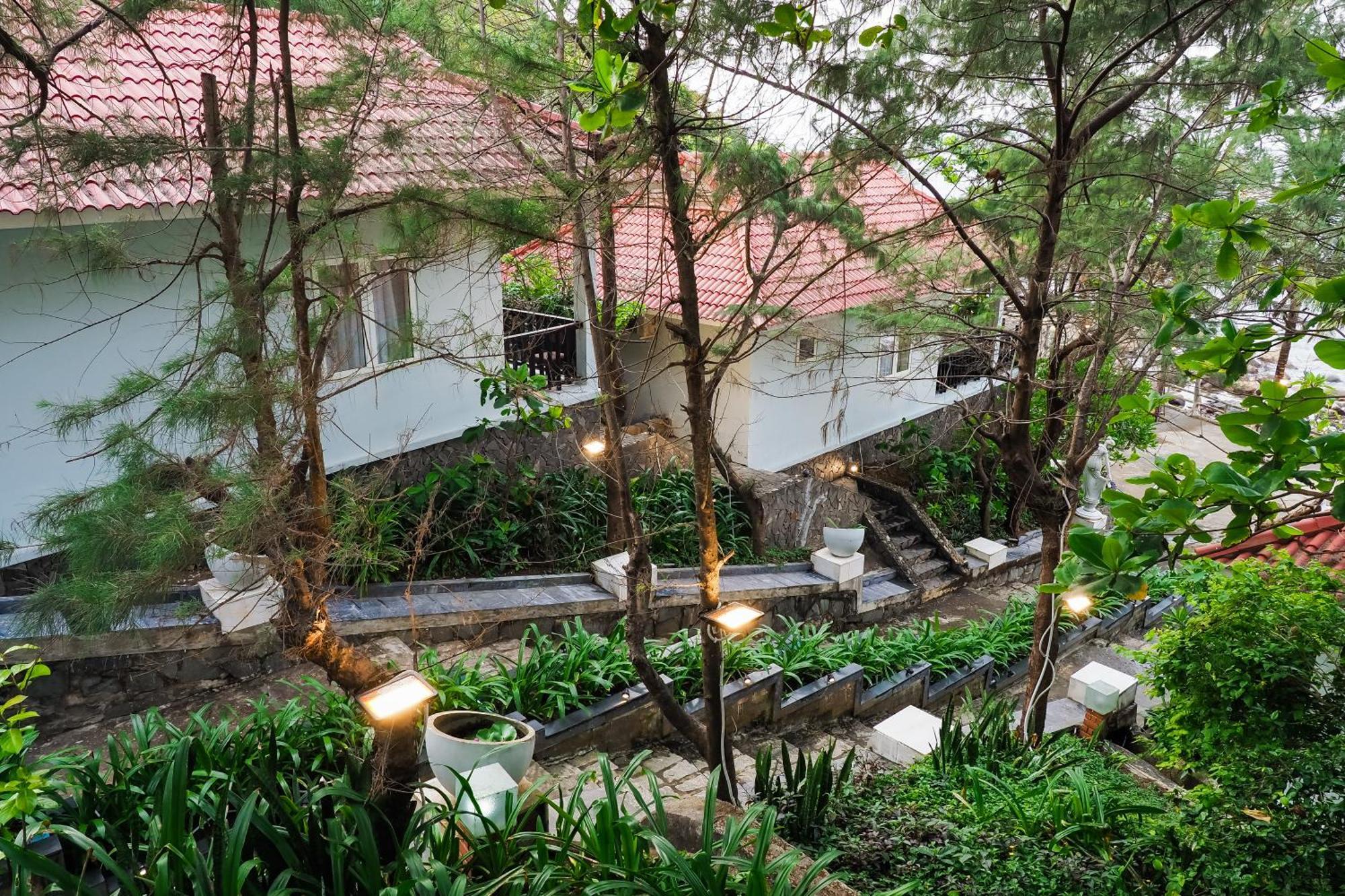 Bounce Beach Resort And Spa Da Nang Buitenkant foto